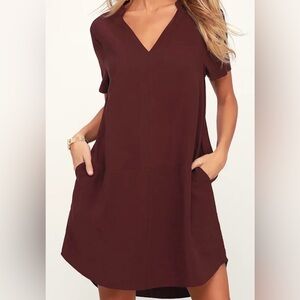 Lulus brand, burgundy color V-neck shift dress size small